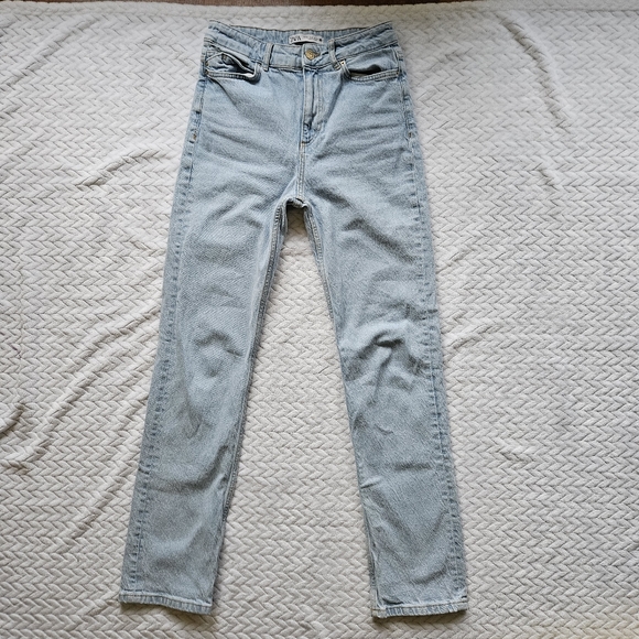 Zara Light Blue Mid-Rise Straight Leg Jeans Size 6 - Picture 2 of 14